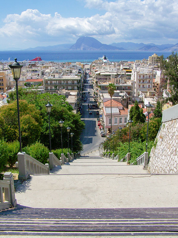 Η οδός Αγίου Νικολάου στην Πάτρα