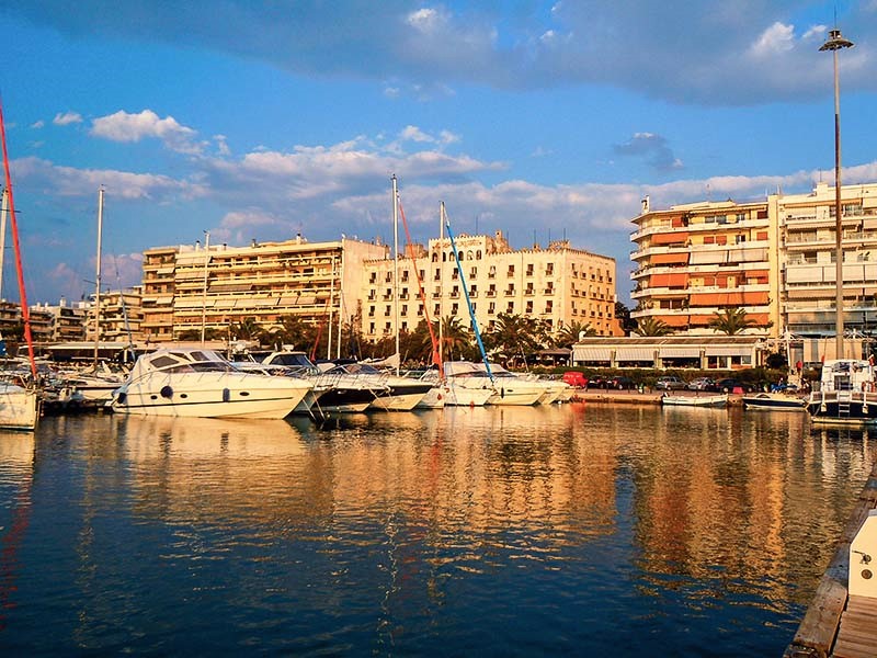 Ηλιοβασίλεμα στο λιμάνι της Πάτρας